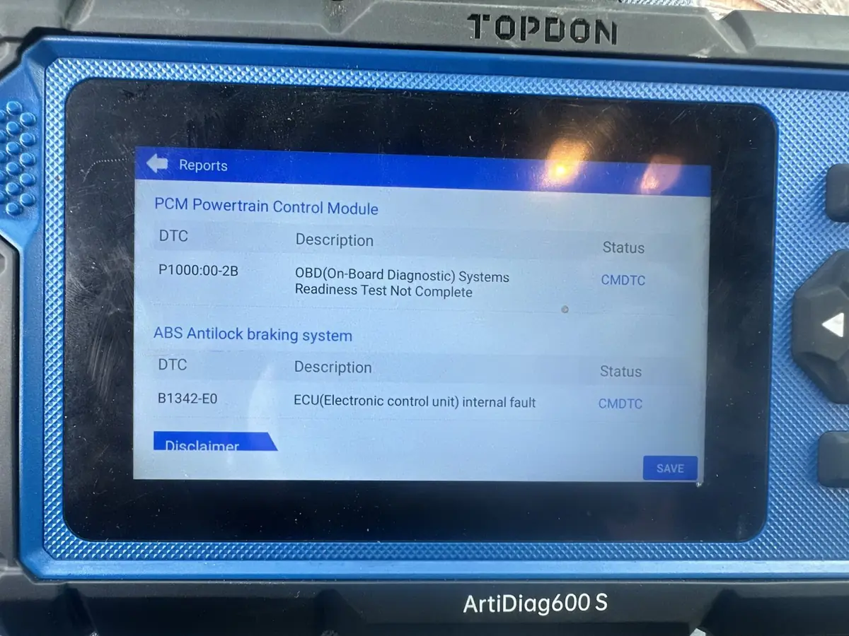 ABS module reporting an internal fault.