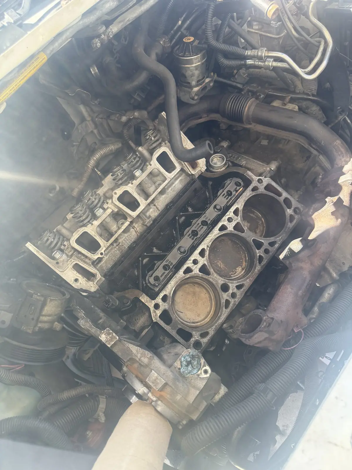 Heads off, cylinders carboned up.