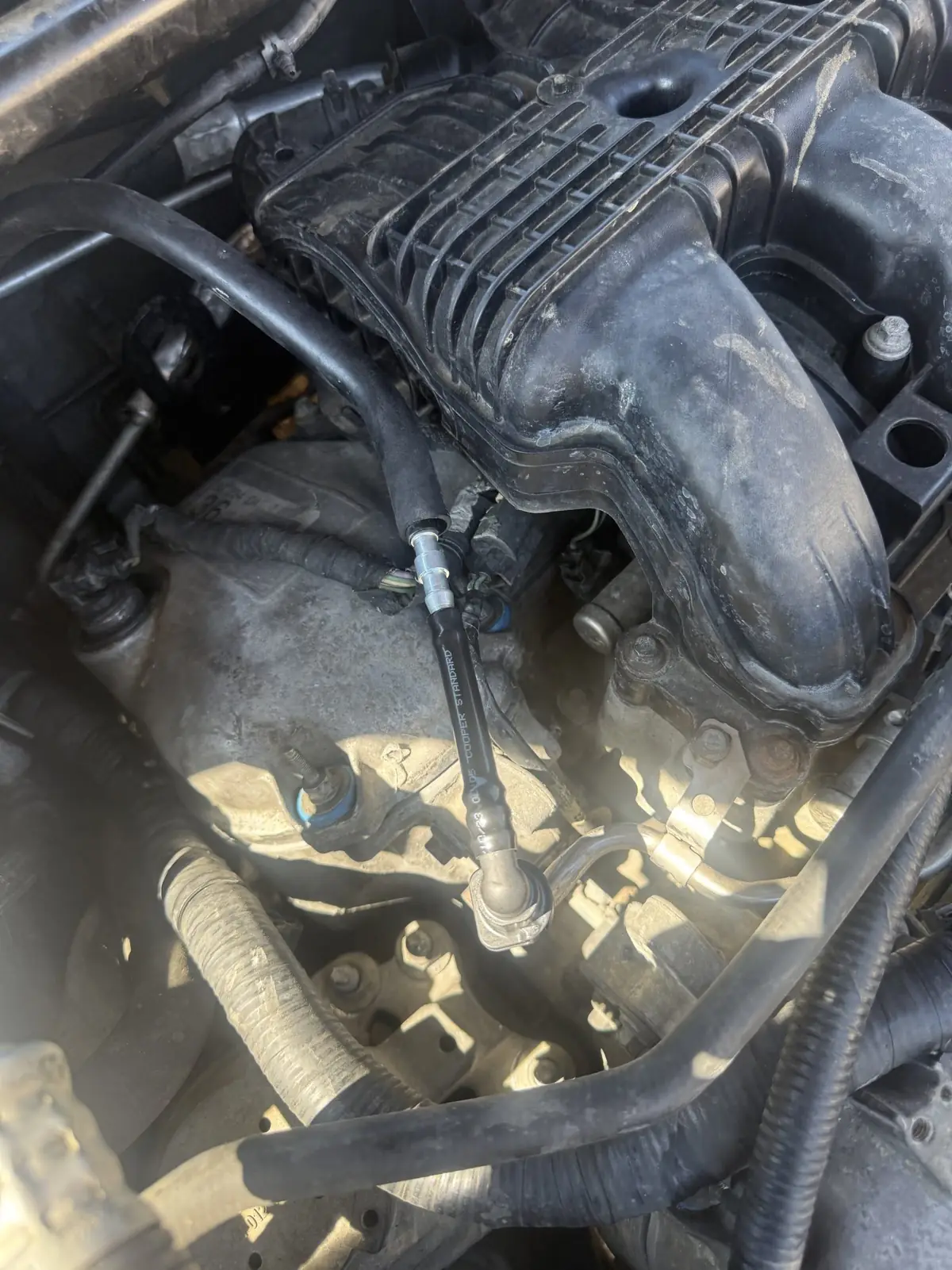Intake manifold in place before it comes off.